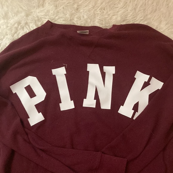 Adorable cropped Victoria’s Secret, pink sweater in red. Soze can - Picture 3 of 3